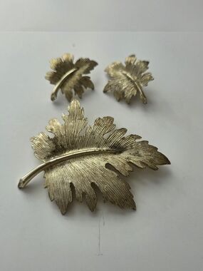 Gold Leaf Brooch and Earring Set